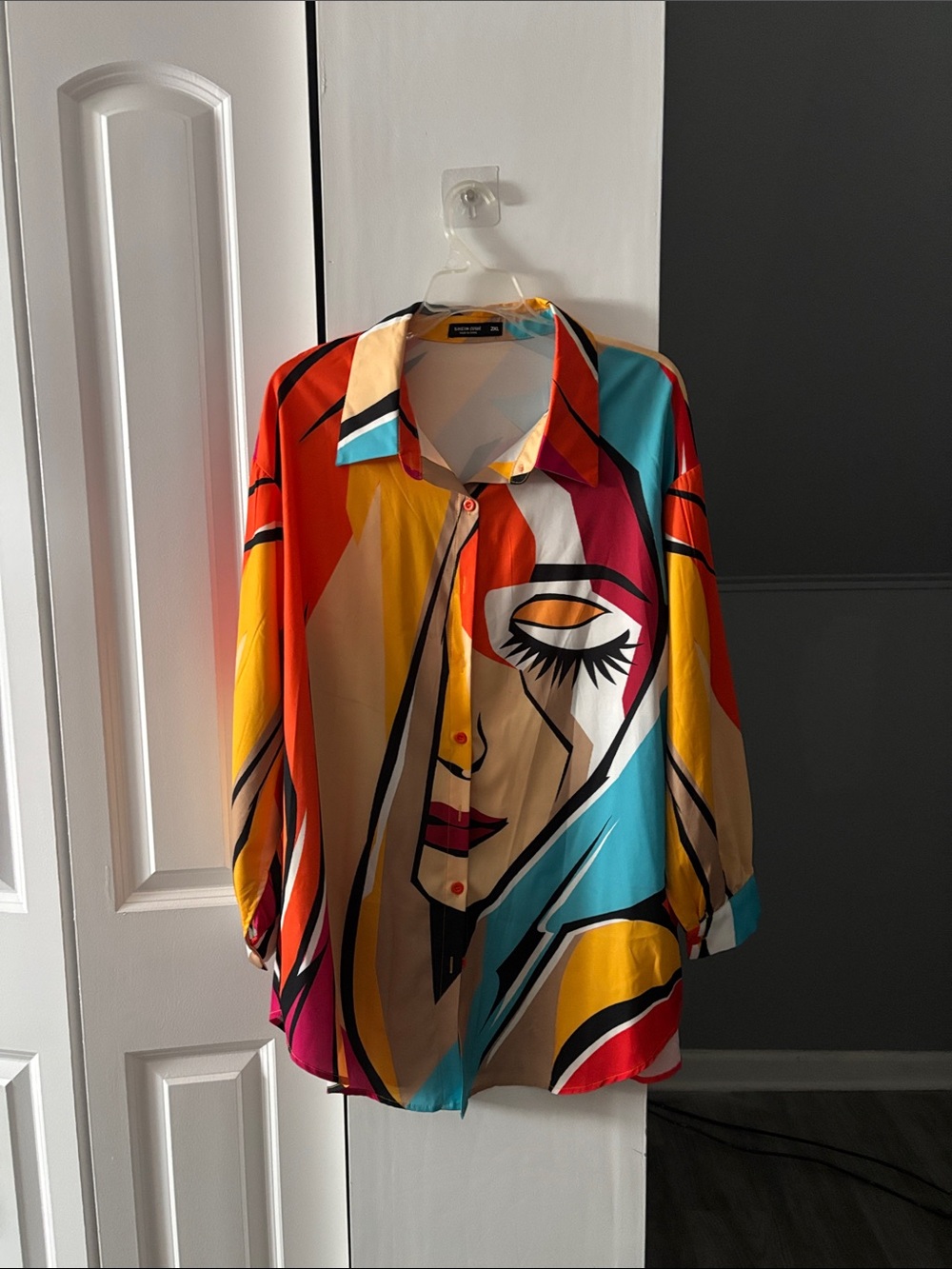 SHEIN Multicolor Abstract Face Button-Down Shirt